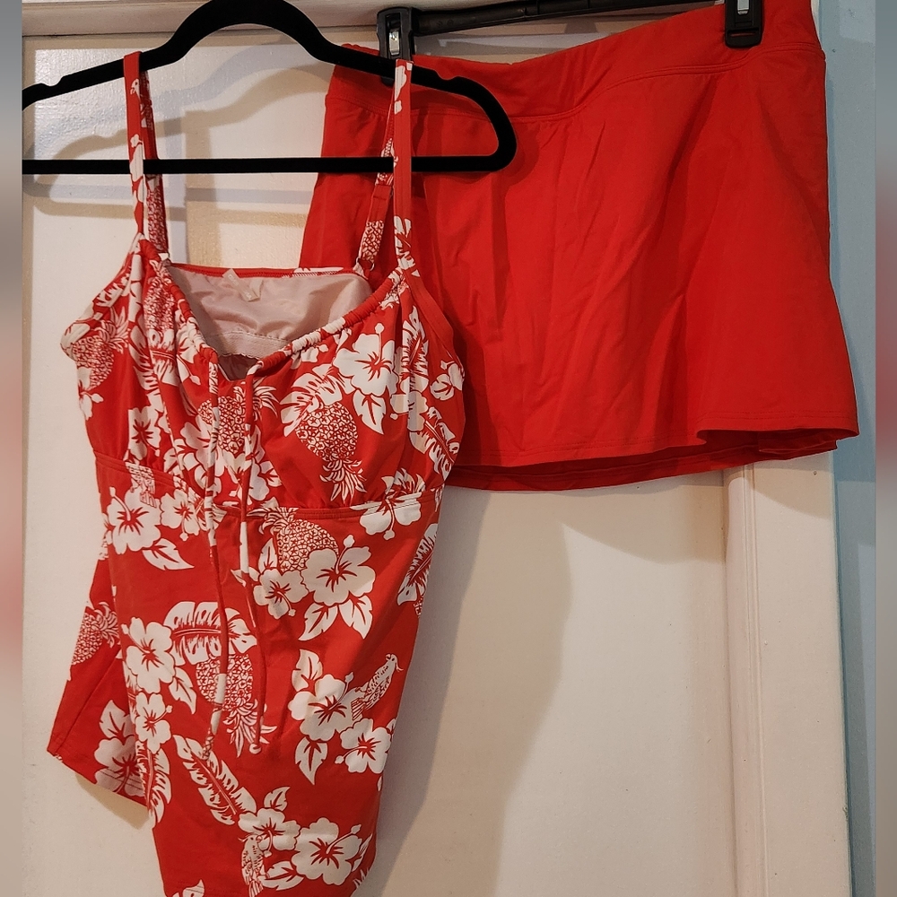 Women's Lands' End Tankini Bathing Suit, L(14) Top And M(12) Bottoms - Picture 1 of 16